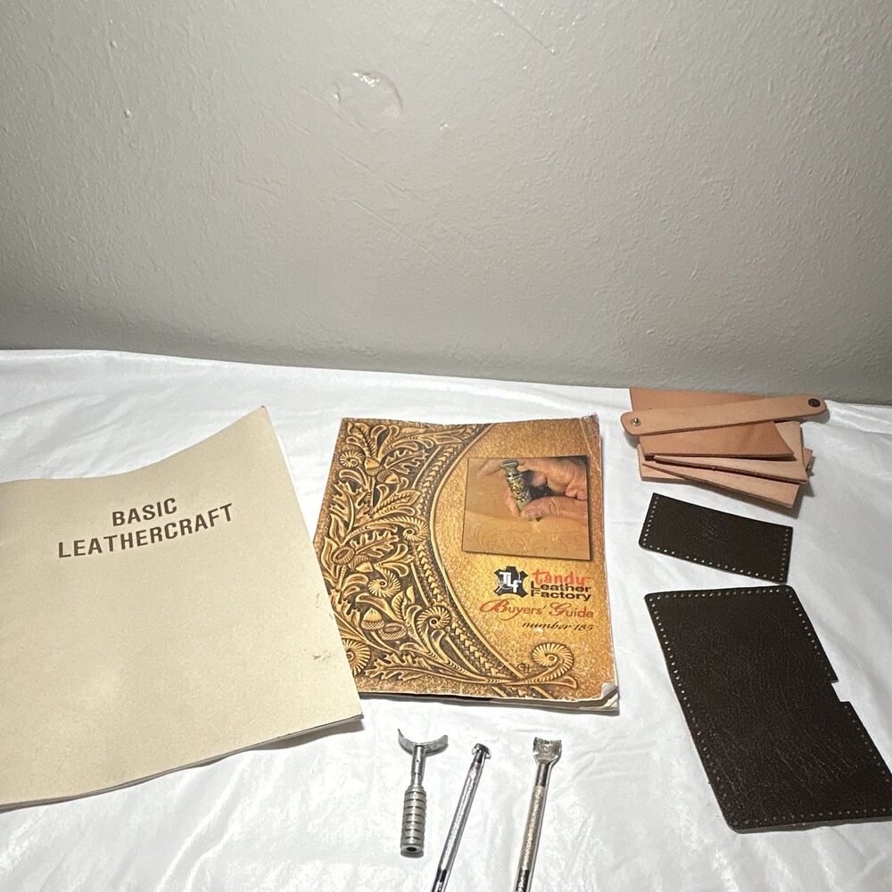 Tandy Leather Factory Buyers' Guide No. 185 Starter Kit Tools & Leather Pieces